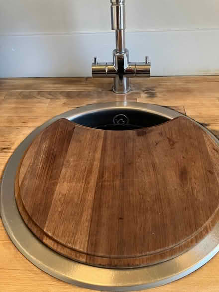 Photo of free Stainless steel sink, drainer, chopping board and mixer tap (Wargrave RG10) #4