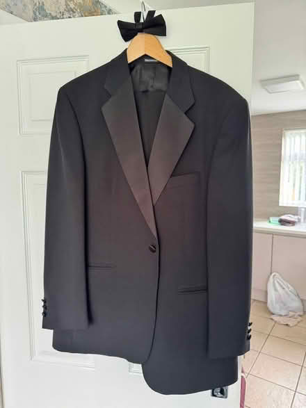 Photo of free Men’s Black Dinner suit - large (Letchworth SG6) #1