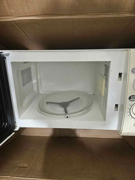 Photo of free Maturity microwave (Barking IG11) #2