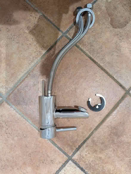 Photo of free Basin mixer tap. Handle slightly corroded. (Kidlington OX5) #1
