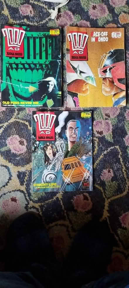 Photo of free 3 x editions of vintage 2000 AD comic featuring Judge Dredd (Great Northern Road DE1) #1