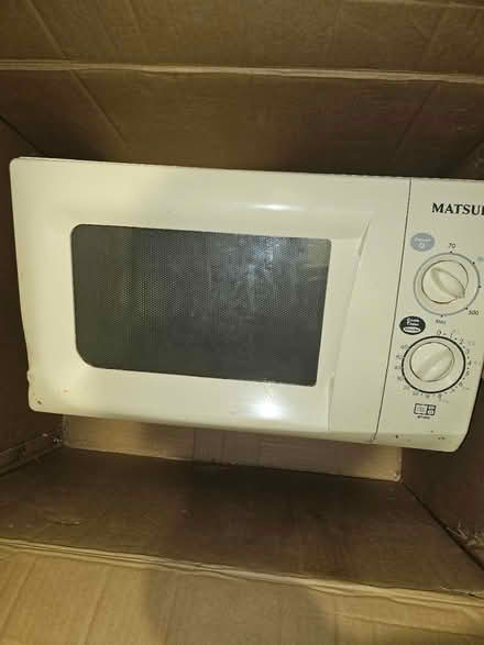 Photo of free Maturity microwave (Barking IG11) #1