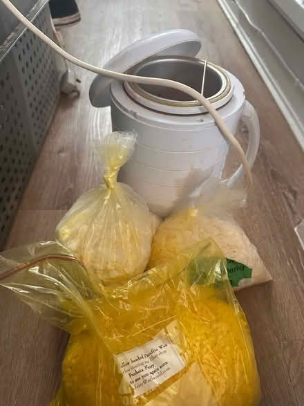 Photo of free Electric wax pot (Cherry Orchard SY2) #1