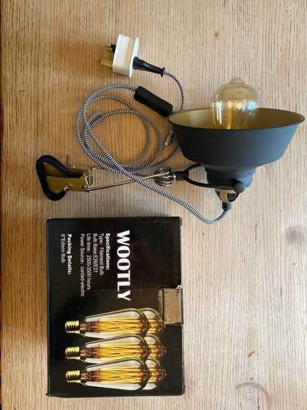 Photo of free Clamp ‘vintage’ lamp (S17 Dore) #1