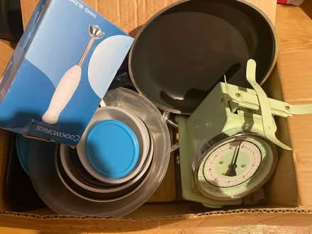 Photo of free Kitchen stuff, hand blender and weighing scales (Pollards Hill SW16) #1