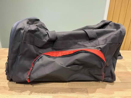 Photo of free Medium sized hold-all (Portchester PO16) #1