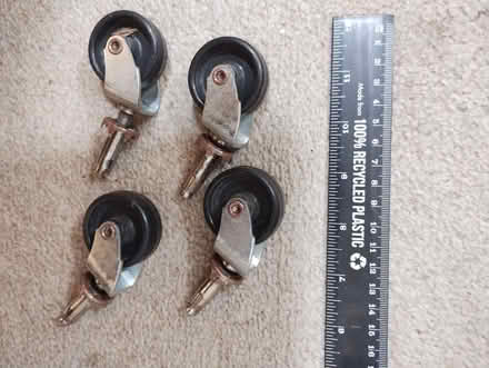 Photo of free 4 Castors (Gledhow LS7) #1