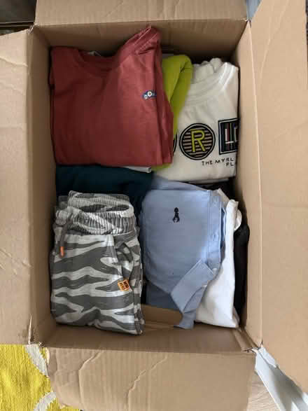 Photo of free Box full of clothes boy 3-4 years (NG9) #1