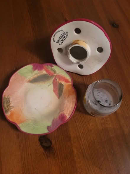 Photo of free Yankee candle lamp (Crystal Palace) #1