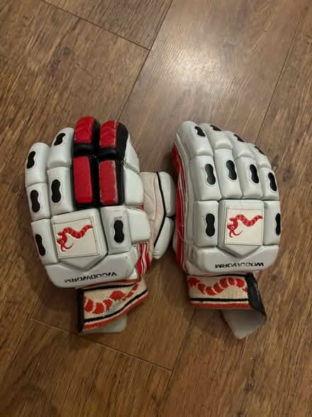 Photo of free Men’s cricket kit (Penny lane L18) #4