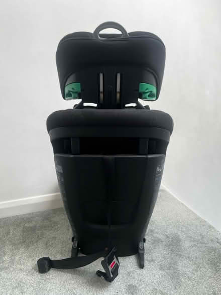 Photo of free Silver Cross Car Seat (TW7 6QU) #2