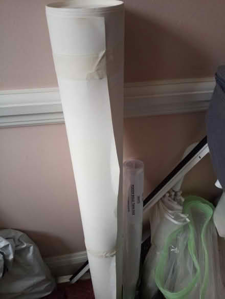 Photo of free 2 rolls (1 bag 1 small) or wallpaper liner paper (Tooting SW17) #1