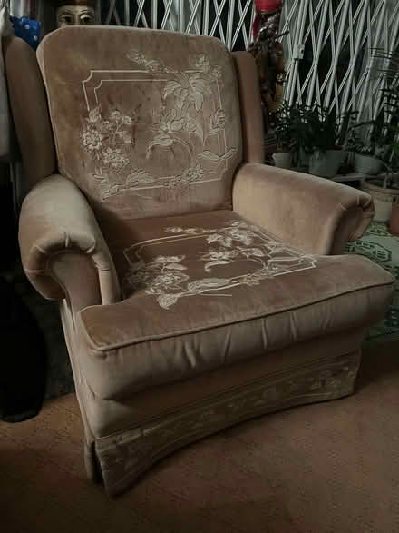 Photo of free Sofa (Fulham SW6) #3