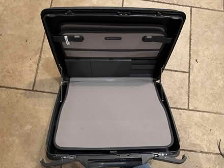 Photo of free Hard briefcase (TN13) #2