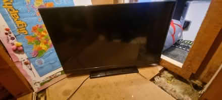 Photo of free 32 inch tv (TN22) #1