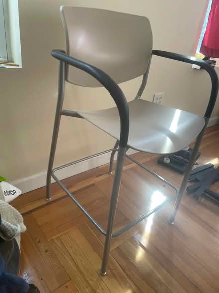 Photo of free tall chair (Marble Hills) #1