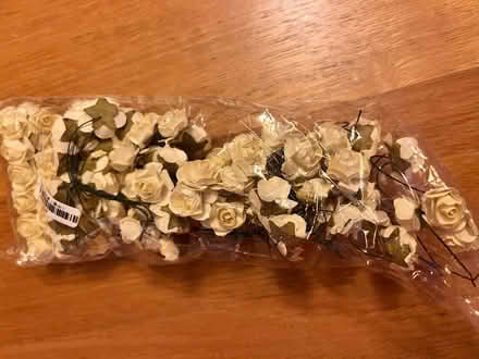 Photo of free Paper flower mini bouquets with wire stem (Beckenham BR3) #1