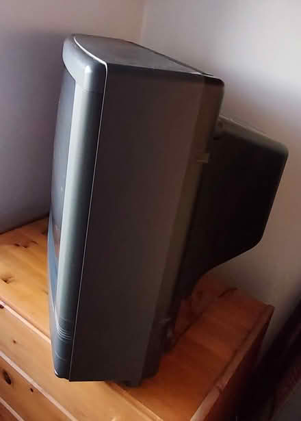 Photo of free Matsui remote control dumb tv (west malvern) #2