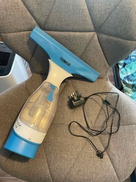 Photo of free Window moisture remover (Leytonstone E11) #1