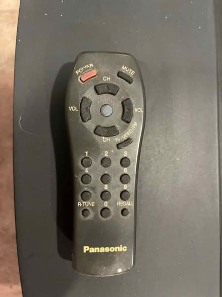 Photo of free Panasonic CT25G7F - 25" COLOR TV (Sandy Hook) #3