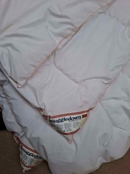 Photo of free x2 Single Duvets - almost unused (Long Crendon HP18) #2