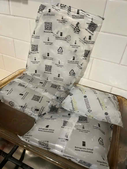 Photo of free Freezer packs x4 (Surbiton KT6) #1