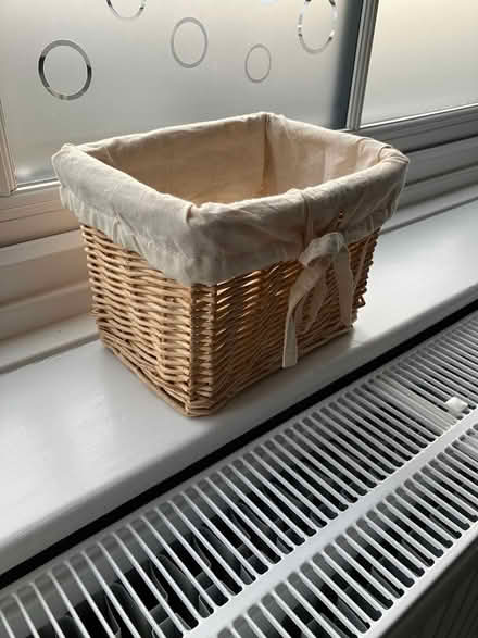 Photo of free Small wicker basket (SG6) #1