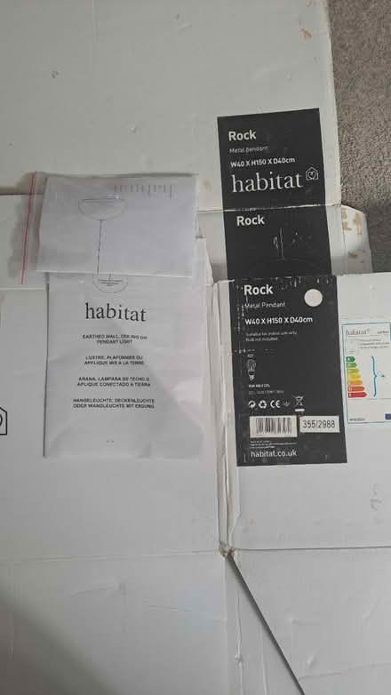 Photo of free BR2 metal pendant light (Bromley, BR2) #1