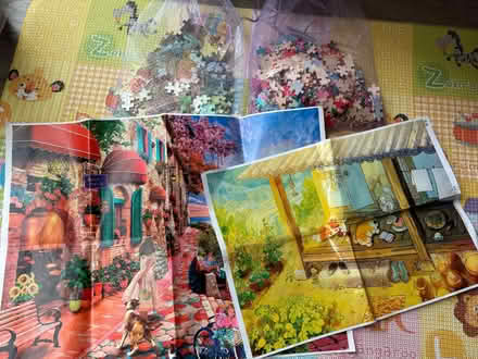 Photo of free 2 sets of 500pcs puzzle without boxes (Central Milton Keynes MK9) #1