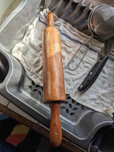 Photo of free kitchen utensils (Hawksworth LS5) #1