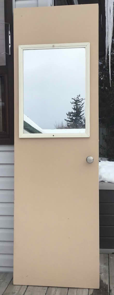 Photo of free Interior Door (Kent and Chestnut Streets) #1