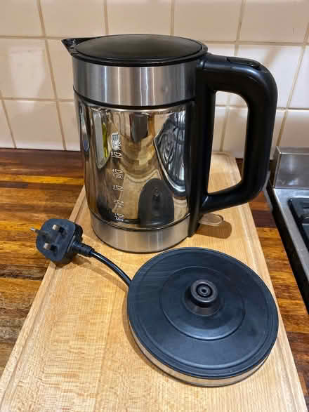Photo of free Working kettle (Merton Park SW19) #2