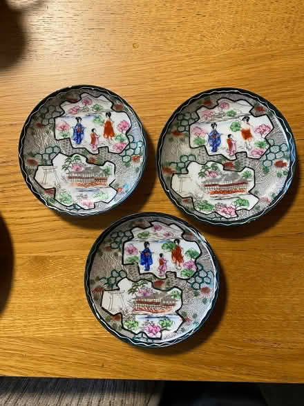 Photo of free Plates (St Albans drakes drive) #1