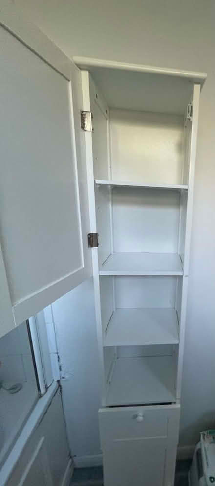 Photo of free Bathroom cabinet (Blackbird Leys OX4) #2
