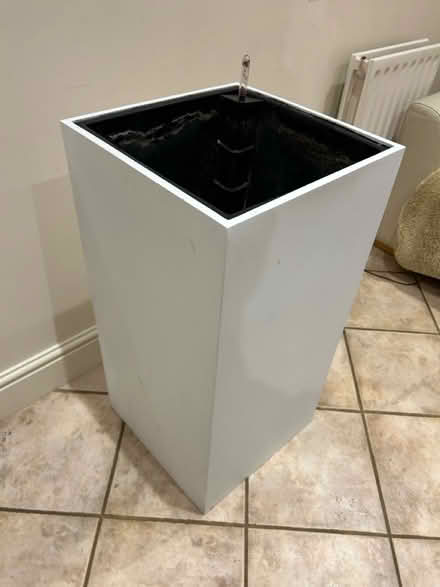 Photo of free Indoor planter unit (Farnham Royal) #1