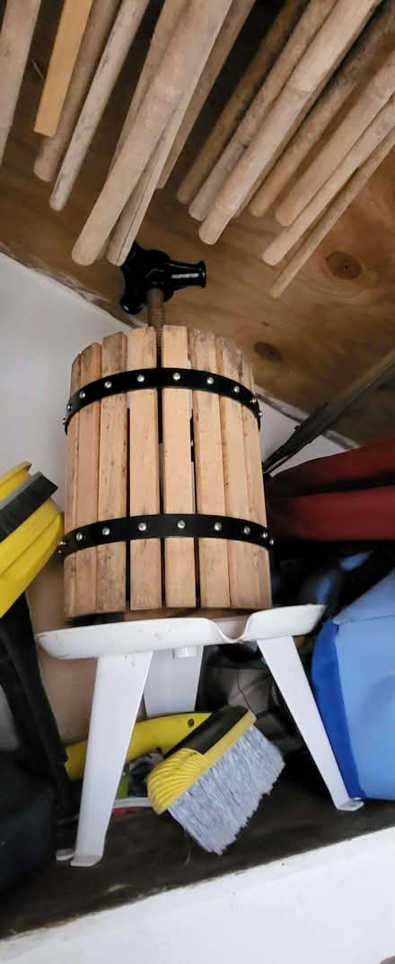 Photo of free Small apple press (Brough CA17) #1