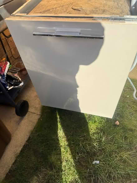 Photo of free under counter dishwasher HOOVER (Wakefield WF1) #1