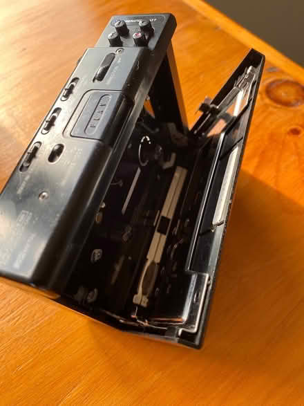 Photo of free AIWA ‘Walkman’ cassette recorder (Central Fordingbridge (SP6)) #2
