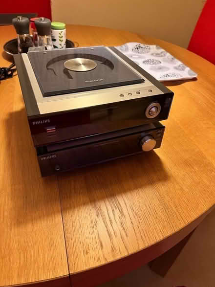 Photo of free Cd player and speakers (Beckenham BR3) #1