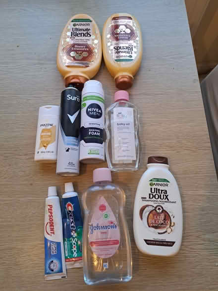 Photo of free Toiletries: Shampoos, Baby oil etc (SE17) #1
