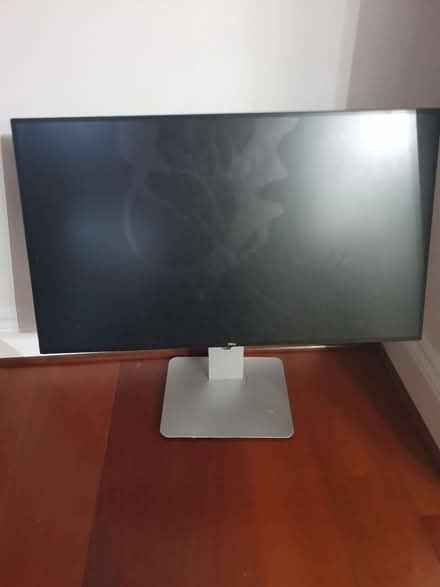 Photo of free Dell Computer Monitor Broken Screen (High Wycombe) #1