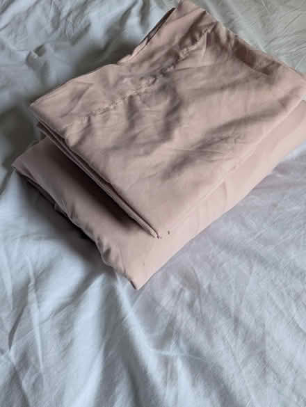 Photo of free Kingsize duvet cover & pillow cases (West Norwood SE27) #1