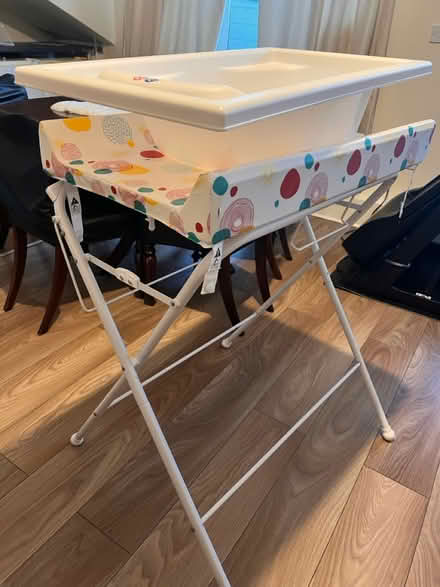 Photo of free Baby bath and changing table (Cr7 8lw) #2