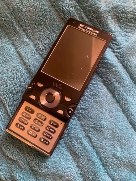 Photo of free Sony Ericsson mobile phone (Toxteth L8) #1