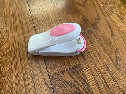 Photo of free Battery operated bag sealer (Potomac MD) #1