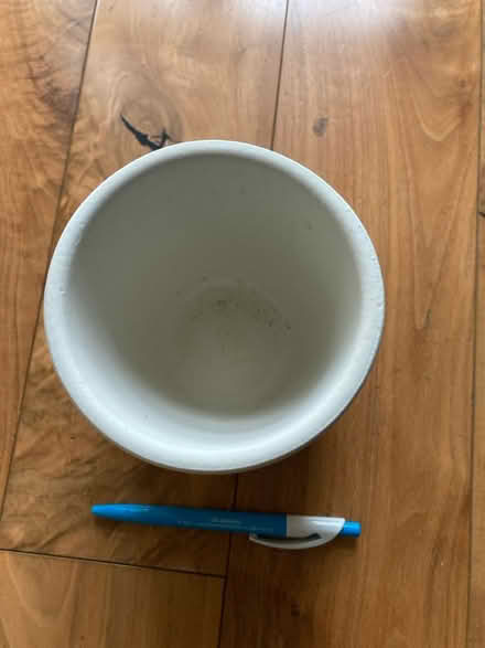 Photo of free Indoor plant pot (SW16 Norbury, Green Lane) #2