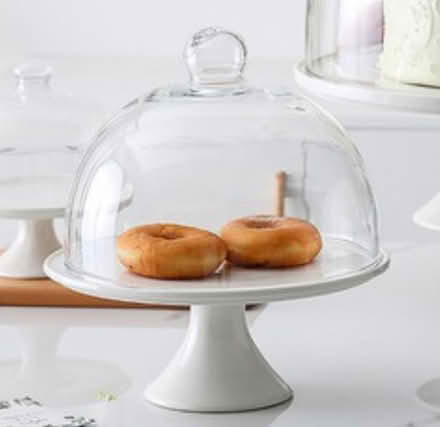 Photo of Cake stand with lid (TW16 Sunbury) #1