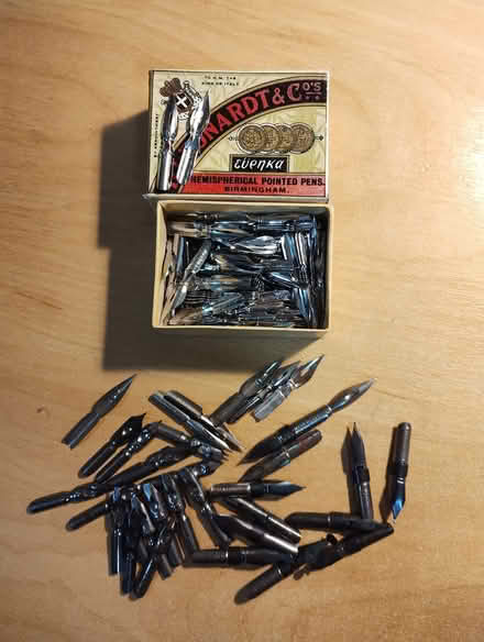 Photo of free Pen nibs - for writing and calligraphy (Gledhow LS7) #1