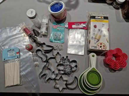 Photo of free Baking & cake decorating bits (Broxbourne EN10) #1