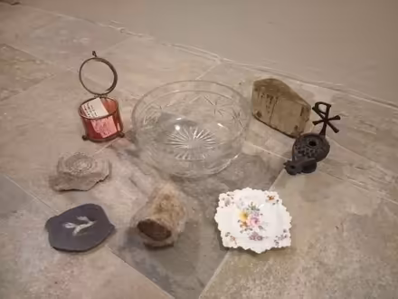 Photo of free Fine Glass Bowl with Various Curios (Woollard) #1